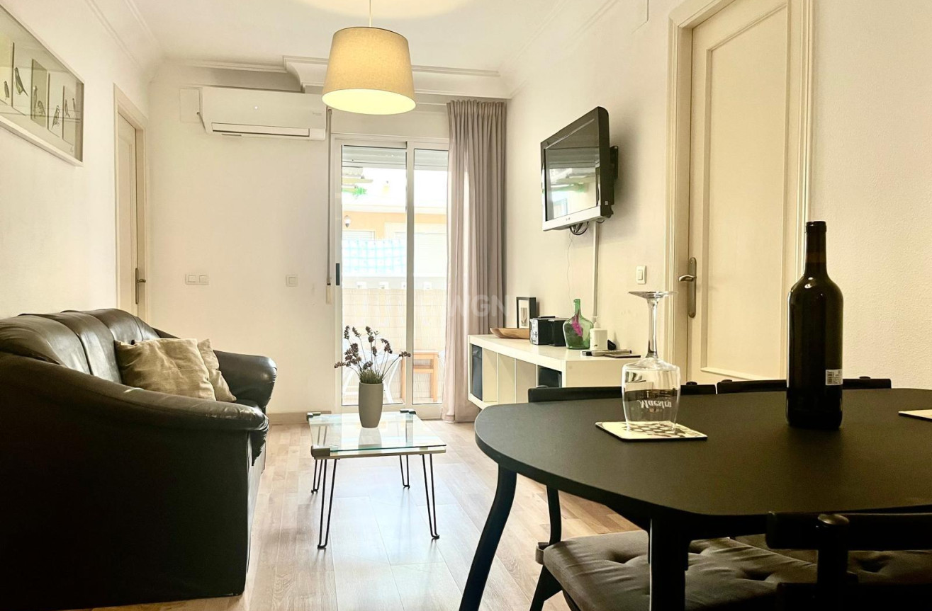 Resale - Apartment / flat - Torrevieja - Acequion