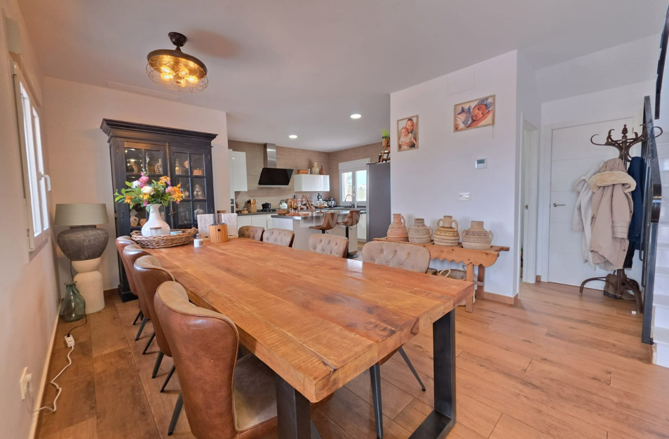 Resale - Villa - Pinoso - Inland