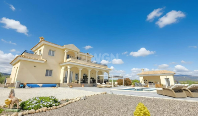 Resale - Villa - Pinoso - Inland