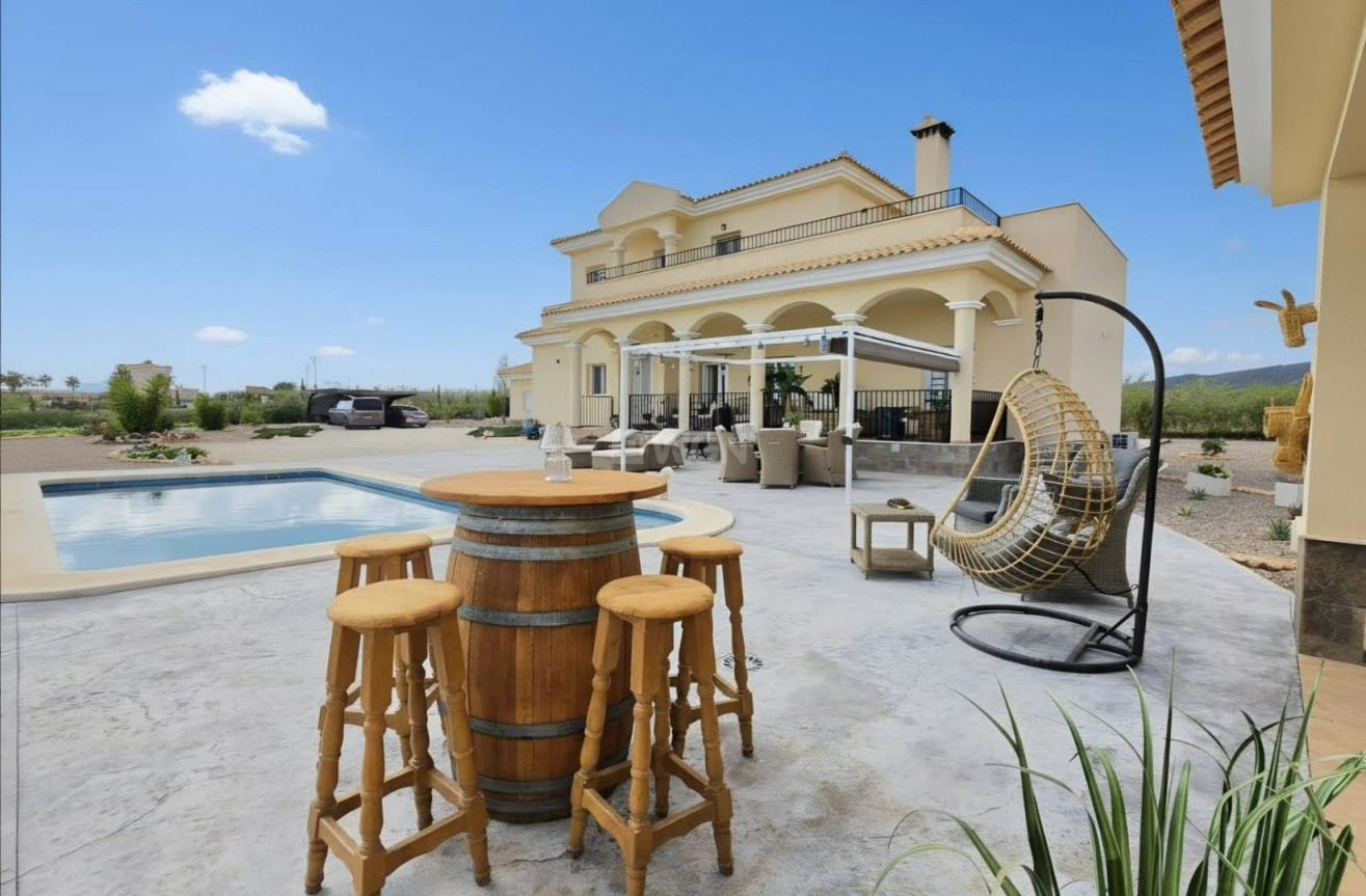 Resale - Villa - Pinoso - Inland