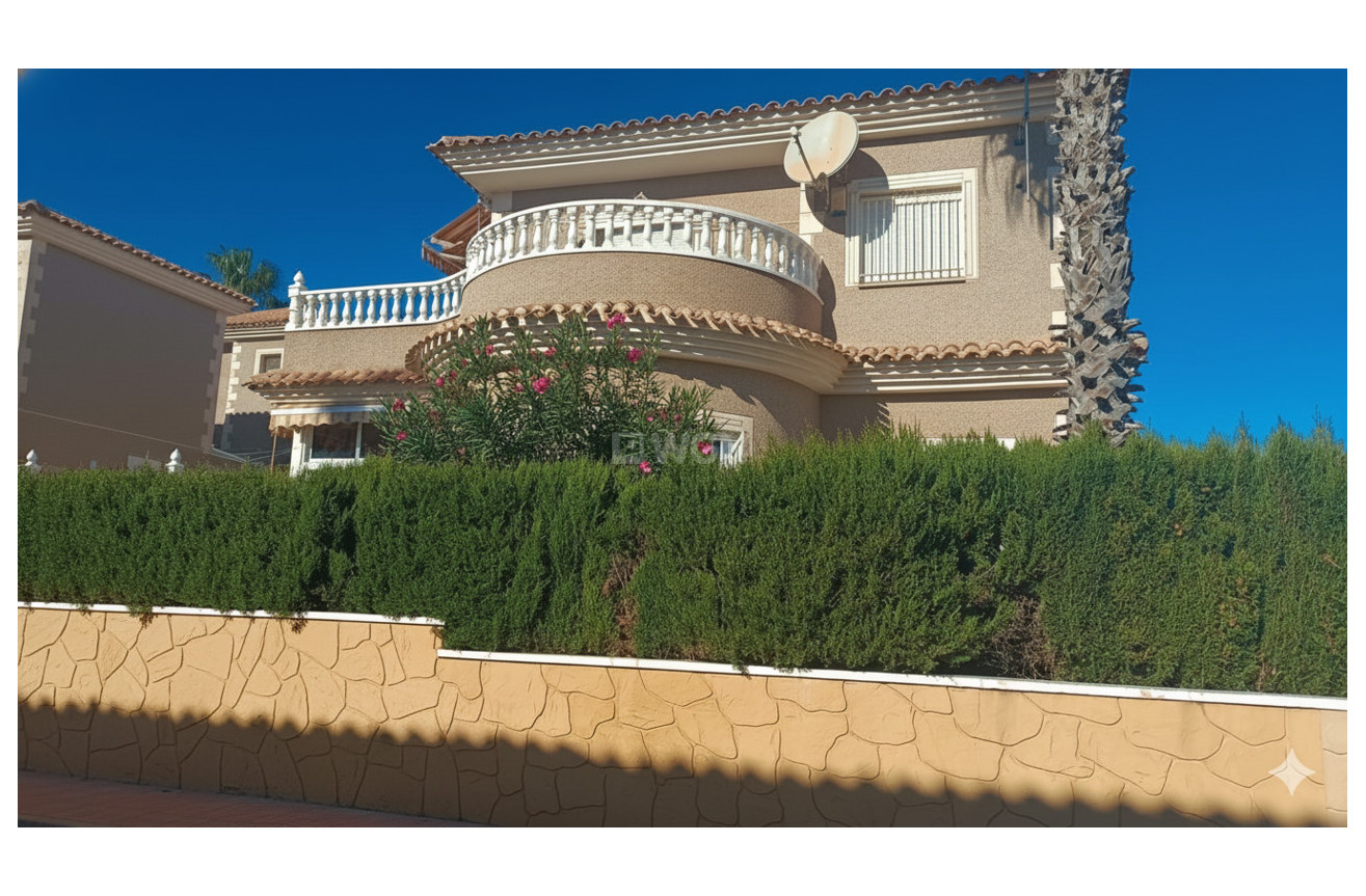 Reventa - Villa - Los Altos - Costa Blanca