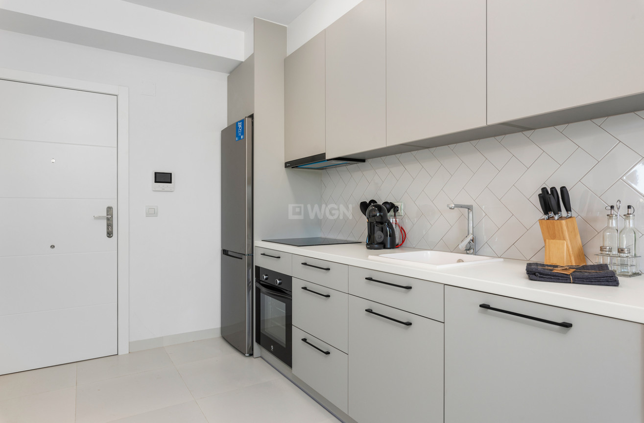 Odsprzedaż - Mieszkanie w bloku - San Miguel de Salinas - Inland