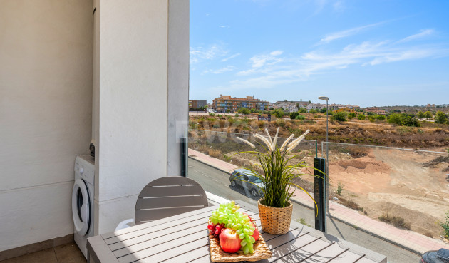 Odsprzedaż - Mieszkanie w bloku - San Miguel de Salinas - Inland