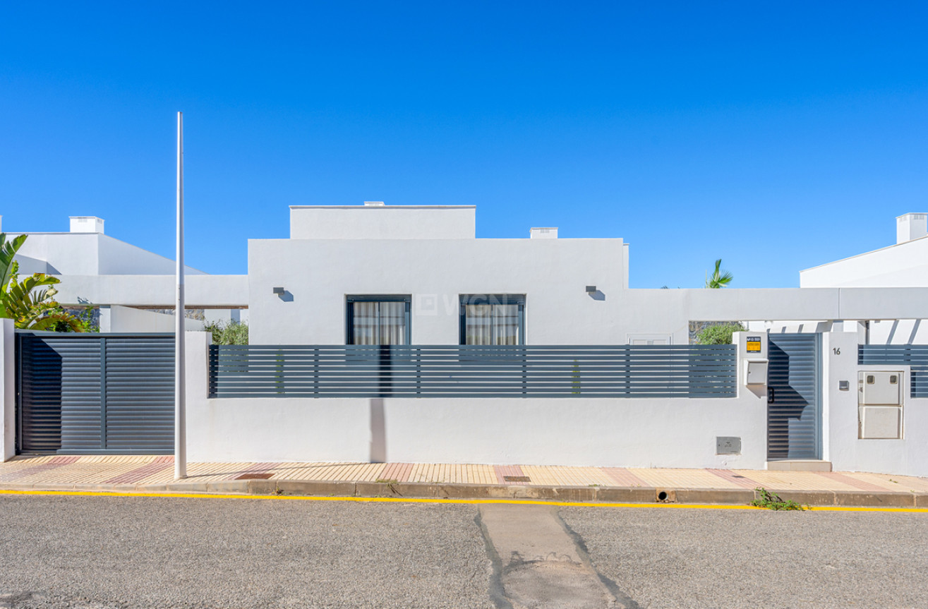Odsprzedaż - Villa - Mar de Cristal - Costa Calida