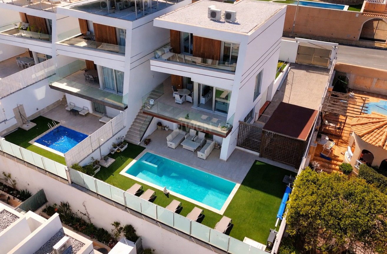 Resale - Villa - Villamartin - Costa Blanca