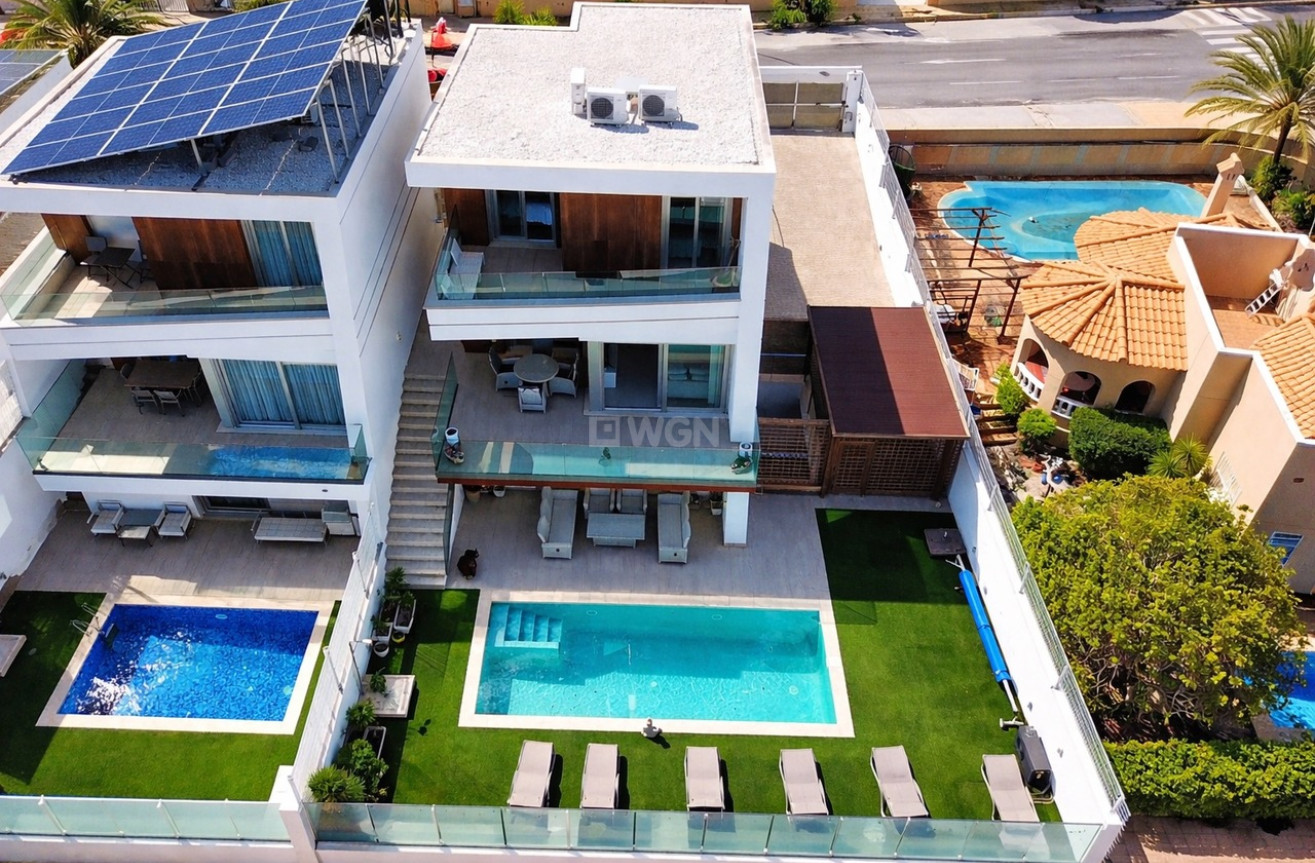 Resale - Villa - Villamartin - Costa Blanca