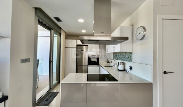 Resale - Villa - Villamartin - Costa Blanca