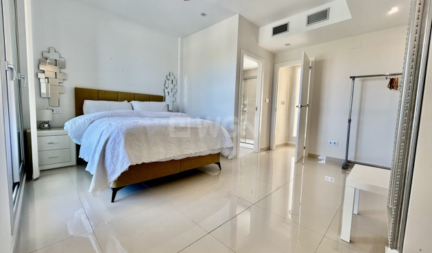 Resale - Villa - Villamartin - Costa Blanca