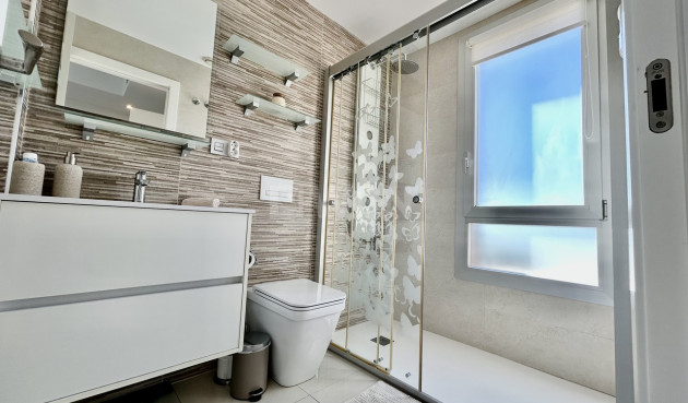 Resale - Villa - Villamartin - Costa Blanca