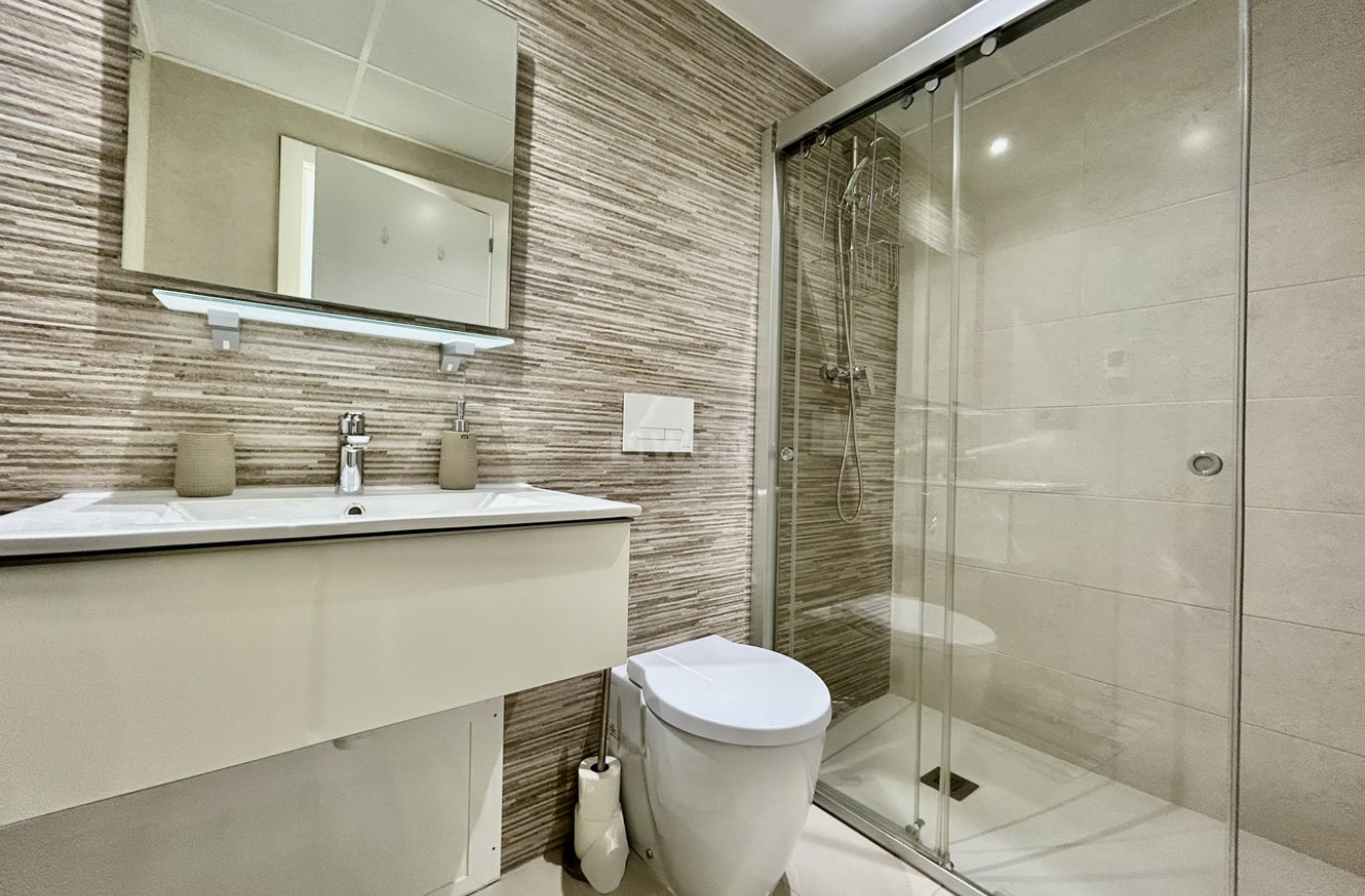 Resale - Villa - Villamartin - Costa Blanca