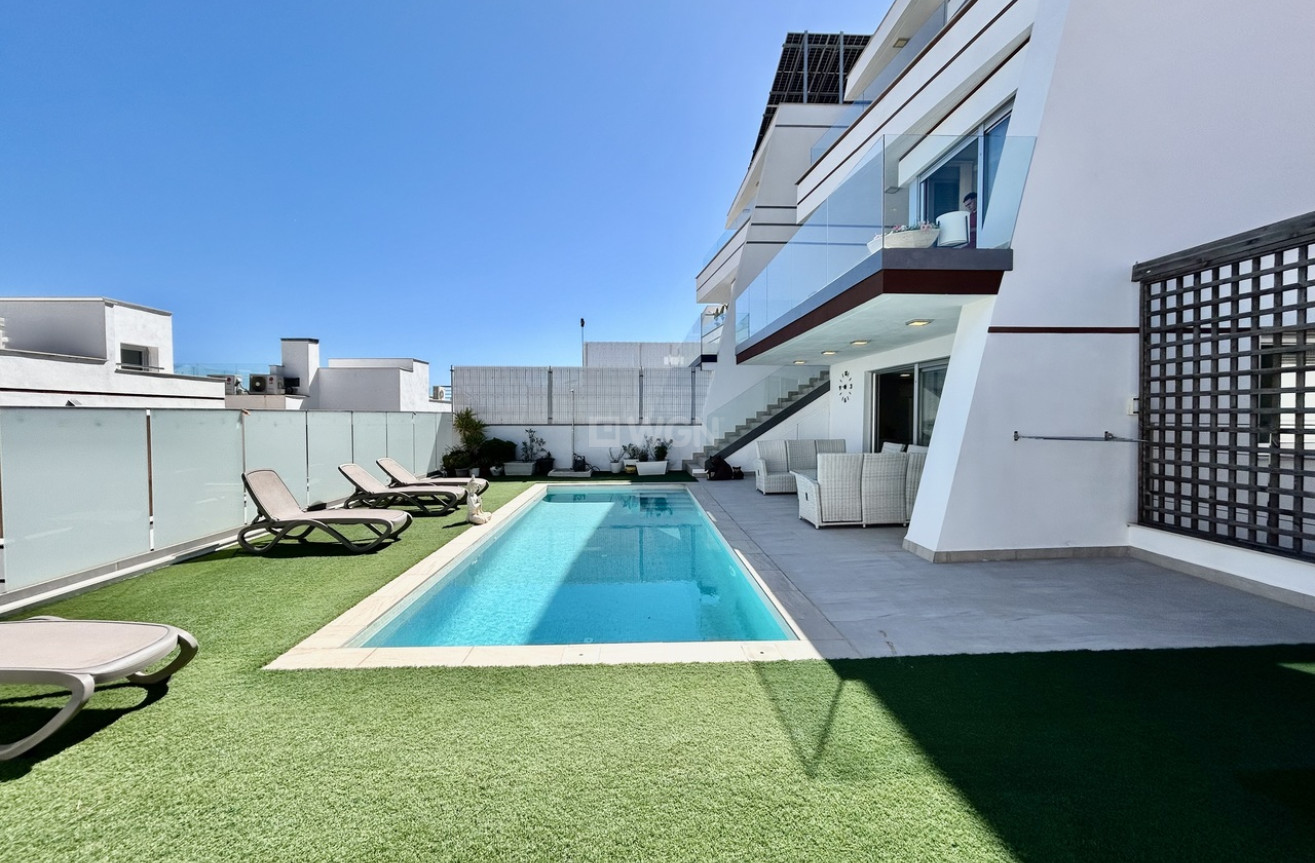 Resale - Villa - Villamartin - Costa Blanca