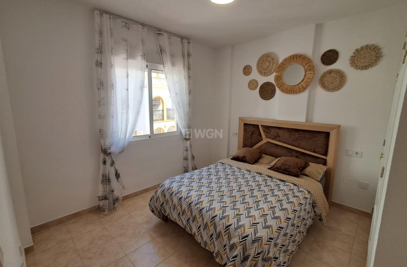 Resale - Apartment / flat - La Zenia - Costa Blanca