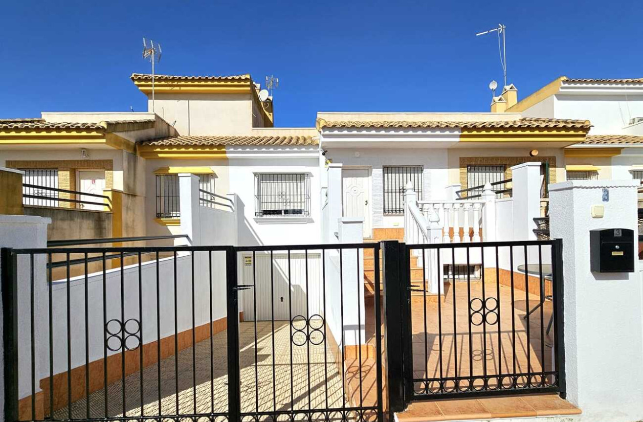 Wiederverkauf - Stadthaus - Sucina