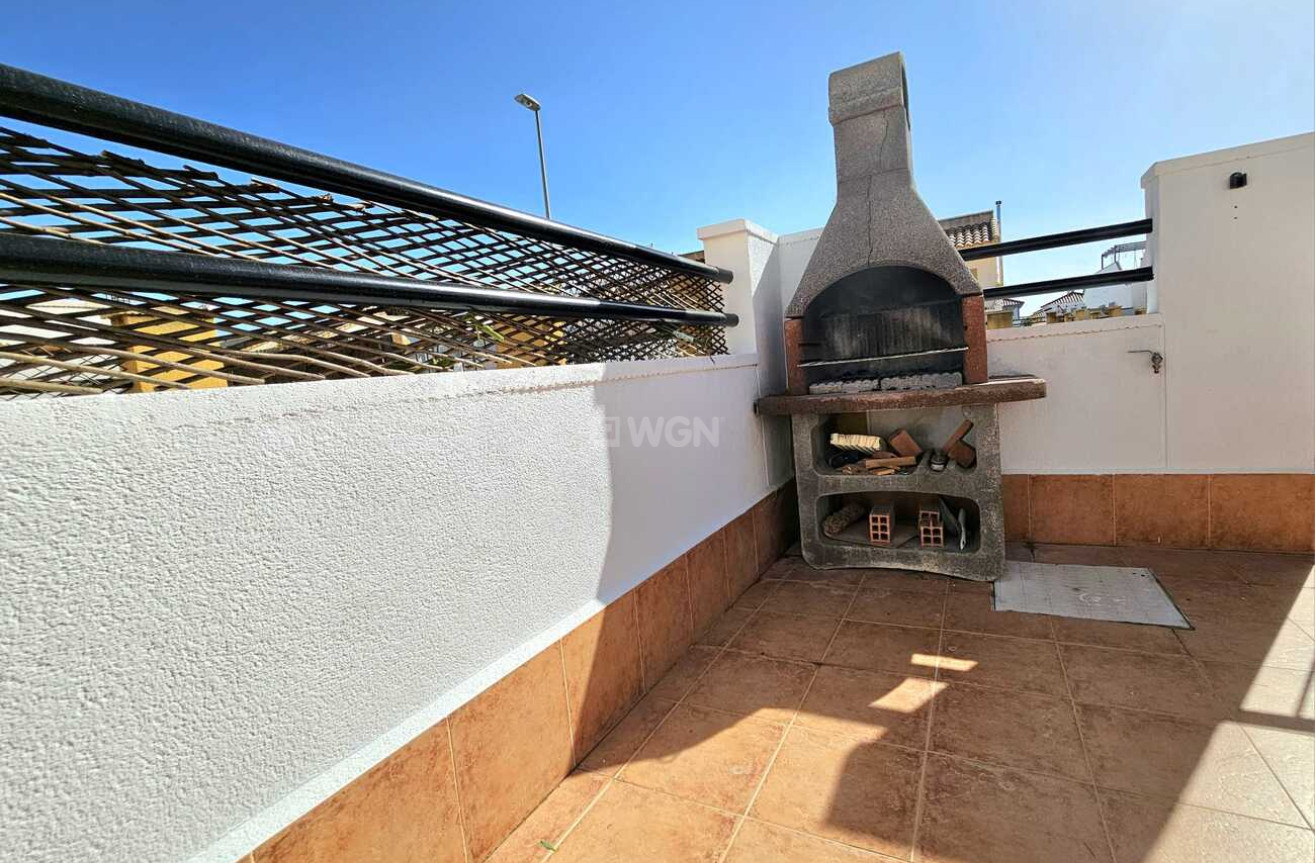 Wiederverkauf - Stadthaus - Sucina