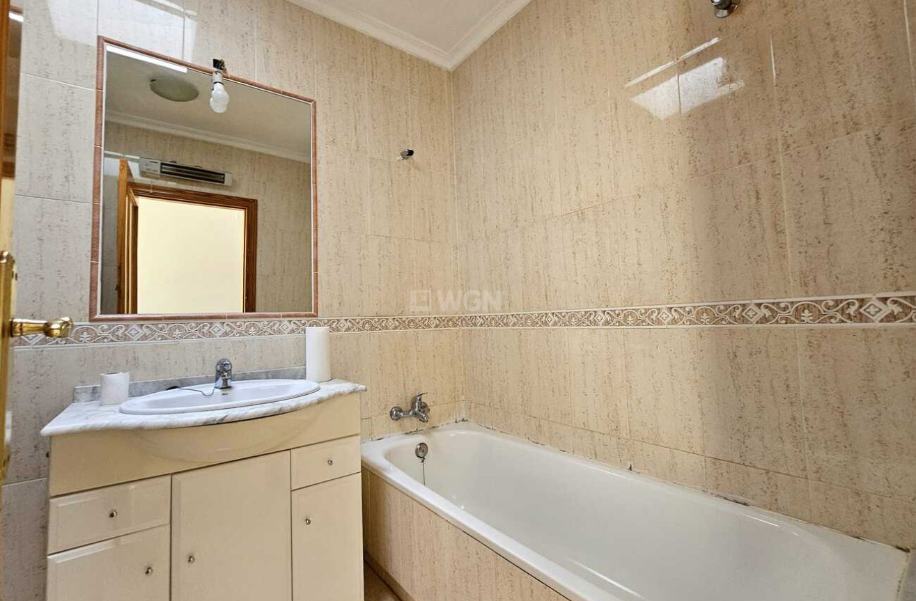 Wiederverkauf - Stadthaus - Sucina