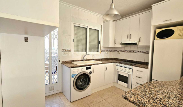 Wiederverkauf - Stadthaus - Sucina