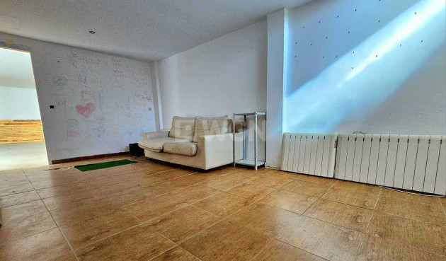 Wiederverkauf - Stadthaus - Sucina