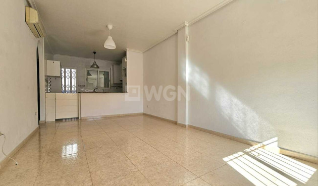 Wiederverkauf - Stadthaus - Sucina