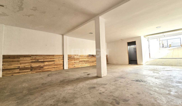 Wiederverkauf - Stadthaus - Sucina