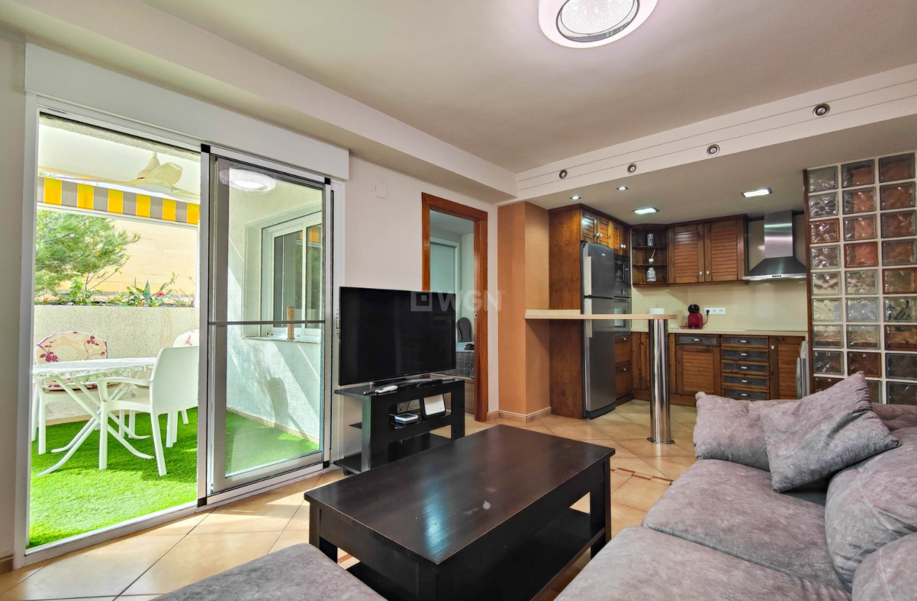 Resale - Apartment / flat - Torrevieja - Costa Blanca
