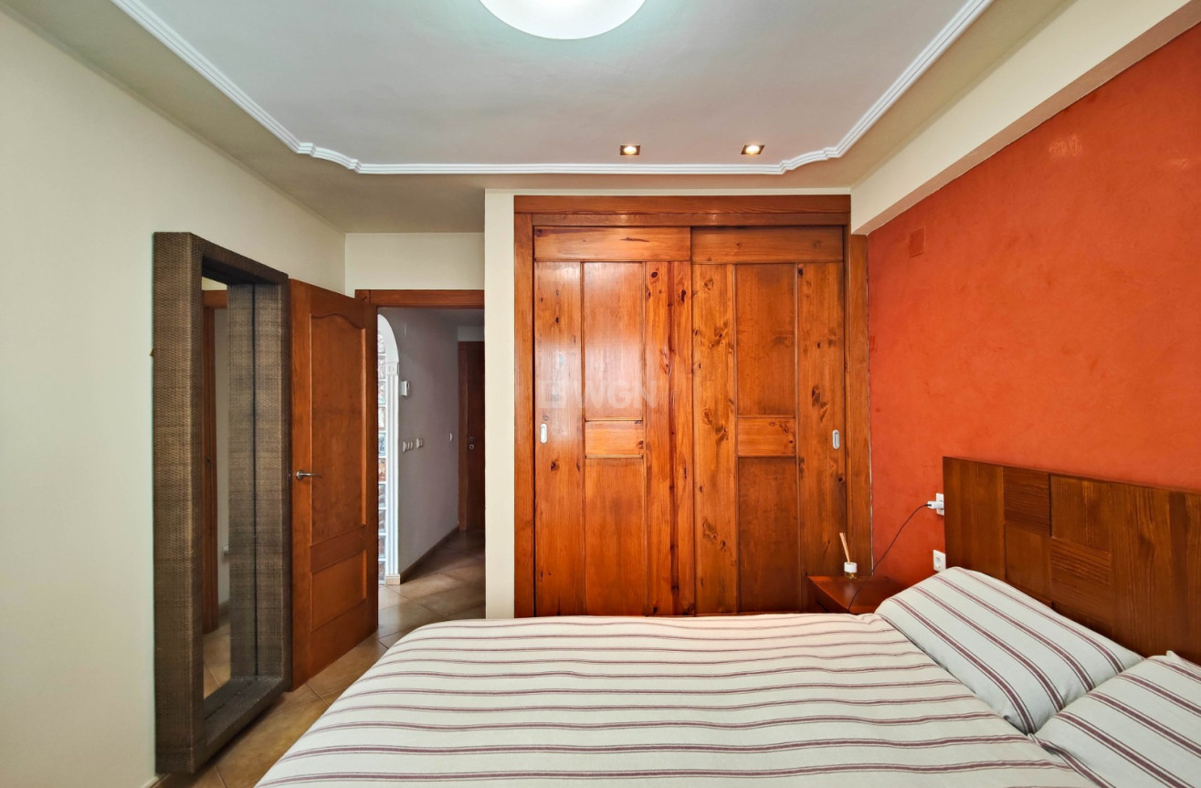 Resale - Apartment / flat - Torrevieja - Costa Blanca