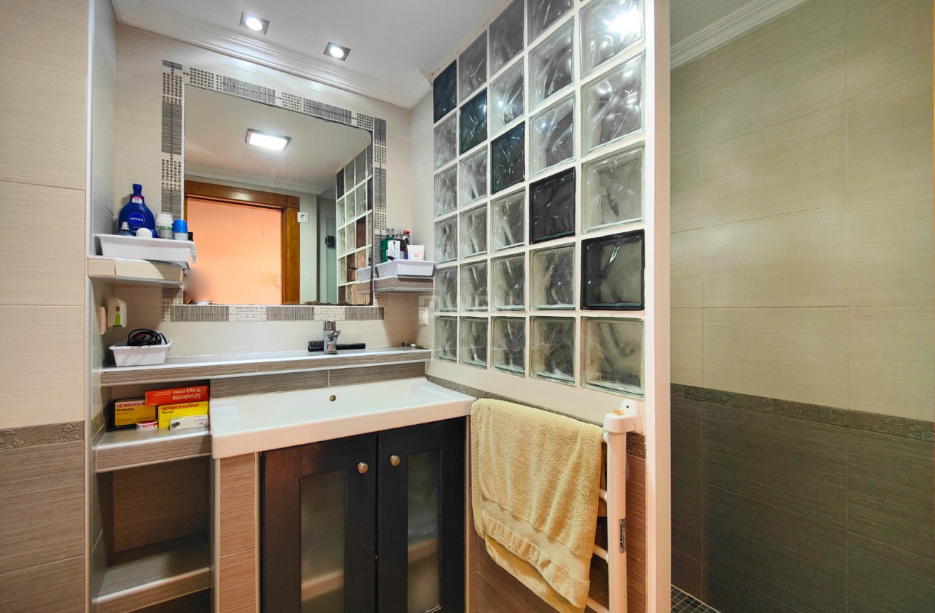 Resale - Apartment / flat - Torrevieja - Costa Blanca