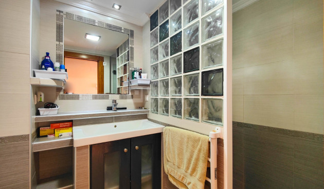 Resale - Apartment / flat - Torrevieja - Costa Blanca