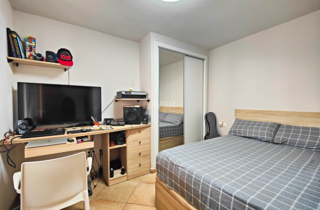 Resale - Apartment / flat - Torrevieja - Costa Blanca