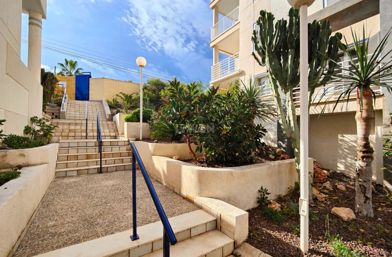 Resale - Apartment / flat - Torrevieja - Costa Blanca
