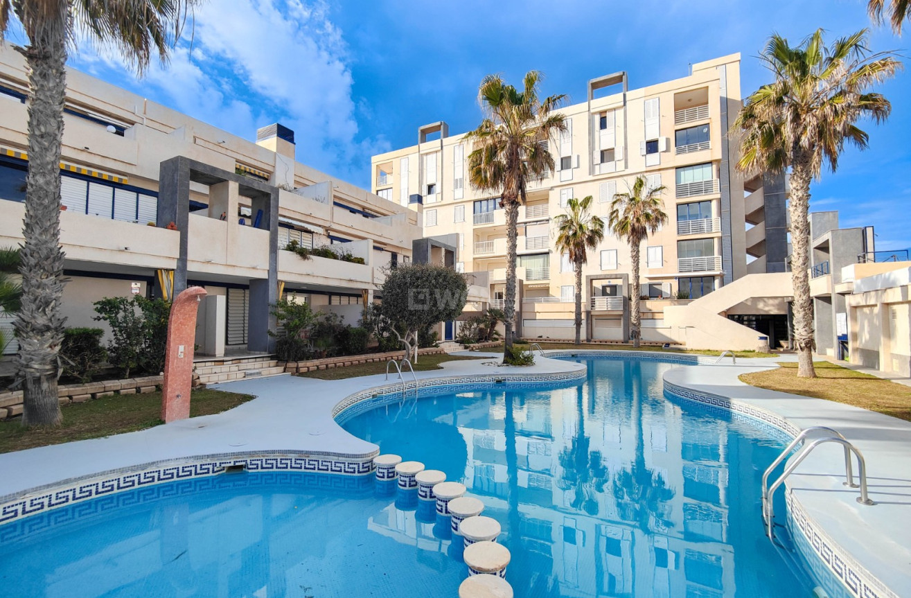 Resale - Apartment / flat - Torrevieja - Costa Blanca