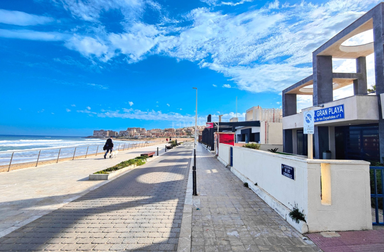 Resale - Apartment / flat - Torrevieja - Costa Blanca