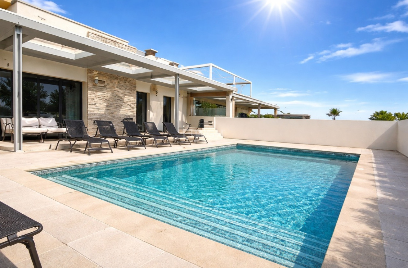 Odsprzedaż - Villa - Los Balcones - Costa Blanca