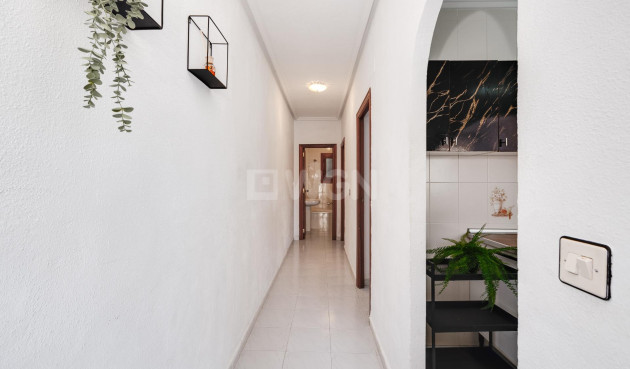 Resale - Villa - Torrevieja - Nueva Torrevieja