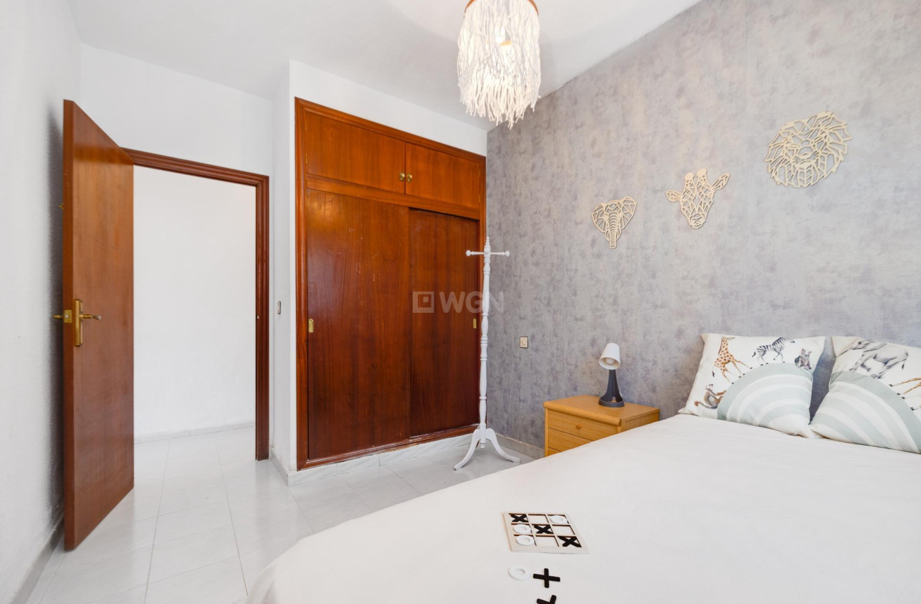 Resale - Villa - Torrevieja - Nueva Torrevieja