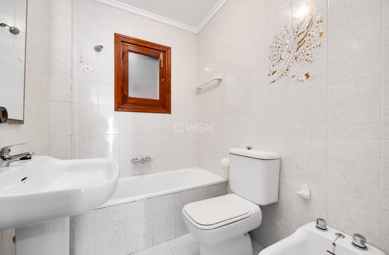 Resale - Villa - Torrevieja - Nueva Torrevieja