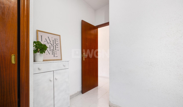 Resale - Villa - Torrevieja - Nueva Torrevieja