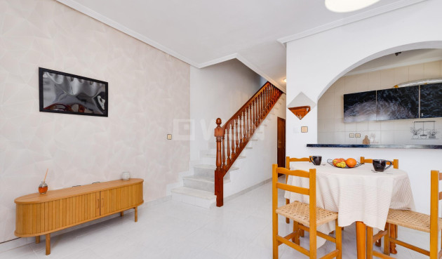 Resale - Villa - Torrevieja - Nueva Torrevieja