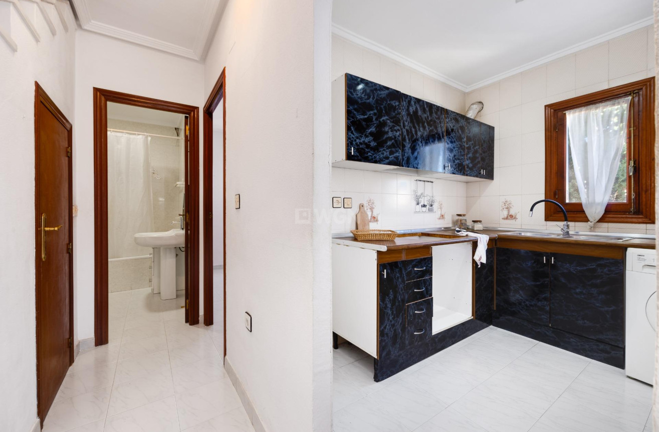 Resale - Villa - Torrevieja - Nueva Torrevieja