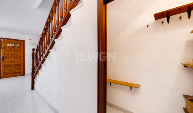 Resale - Villa - Torrevieja - Nueva Torrevieja