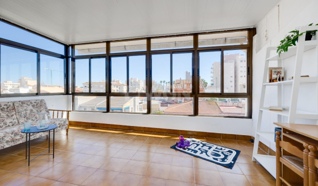 Resale - Villa - Torrevieja - Nueva Torrevieja