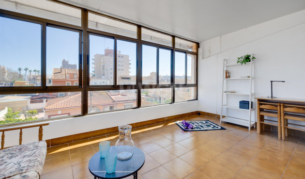 Resale - Villa - Torrevieja - Nueva Torrevieja