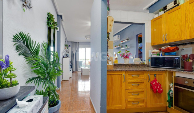 Odsprzedaż - Mieszkanie w bloku - Torrevieja - Centro