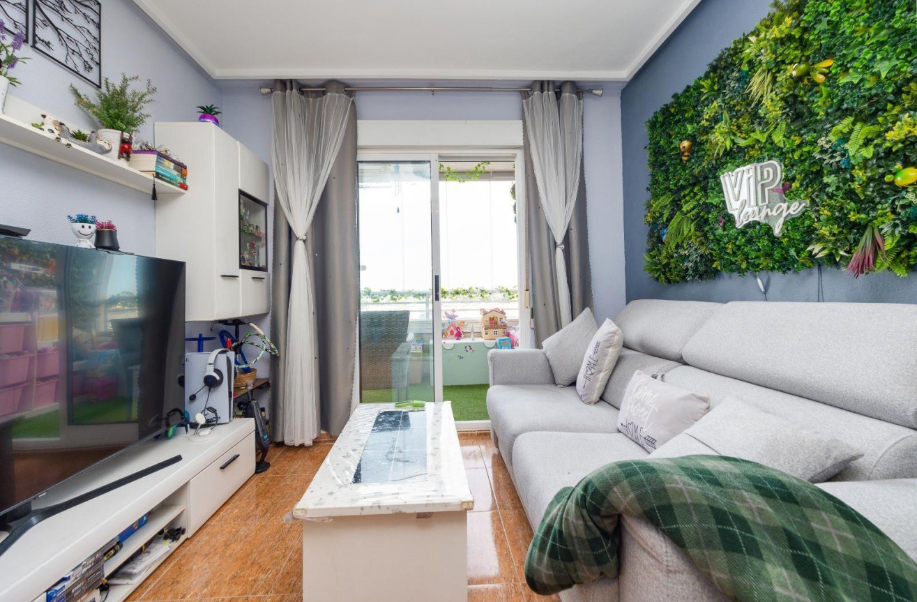 Odsprzedaż - Mieszkanie w bloku - Torrevieja - Centro