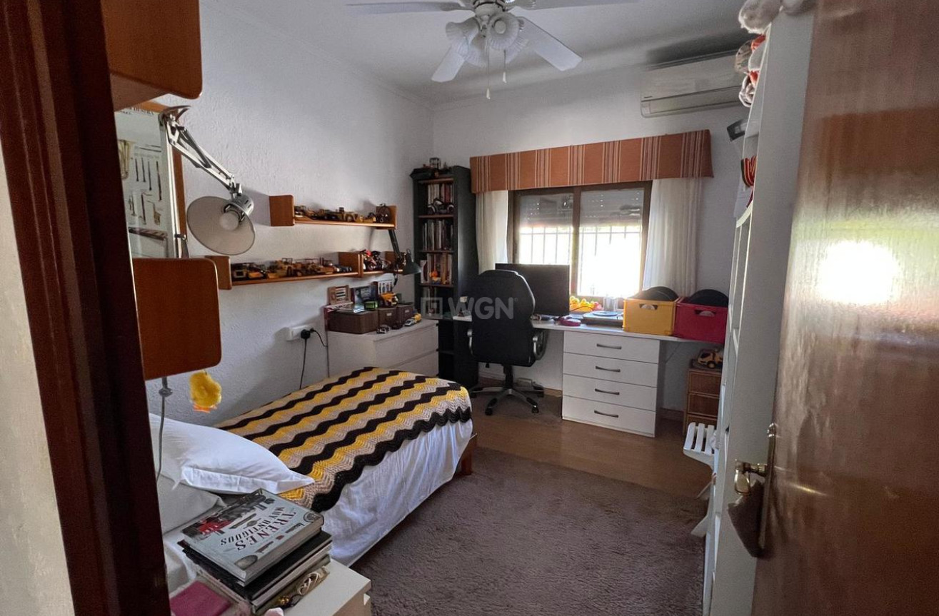 Resale - Villa - Cabo Roig - Costa Blanca