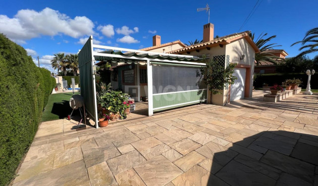 Resale - Villa - Cabo Roig - Costa Blanca