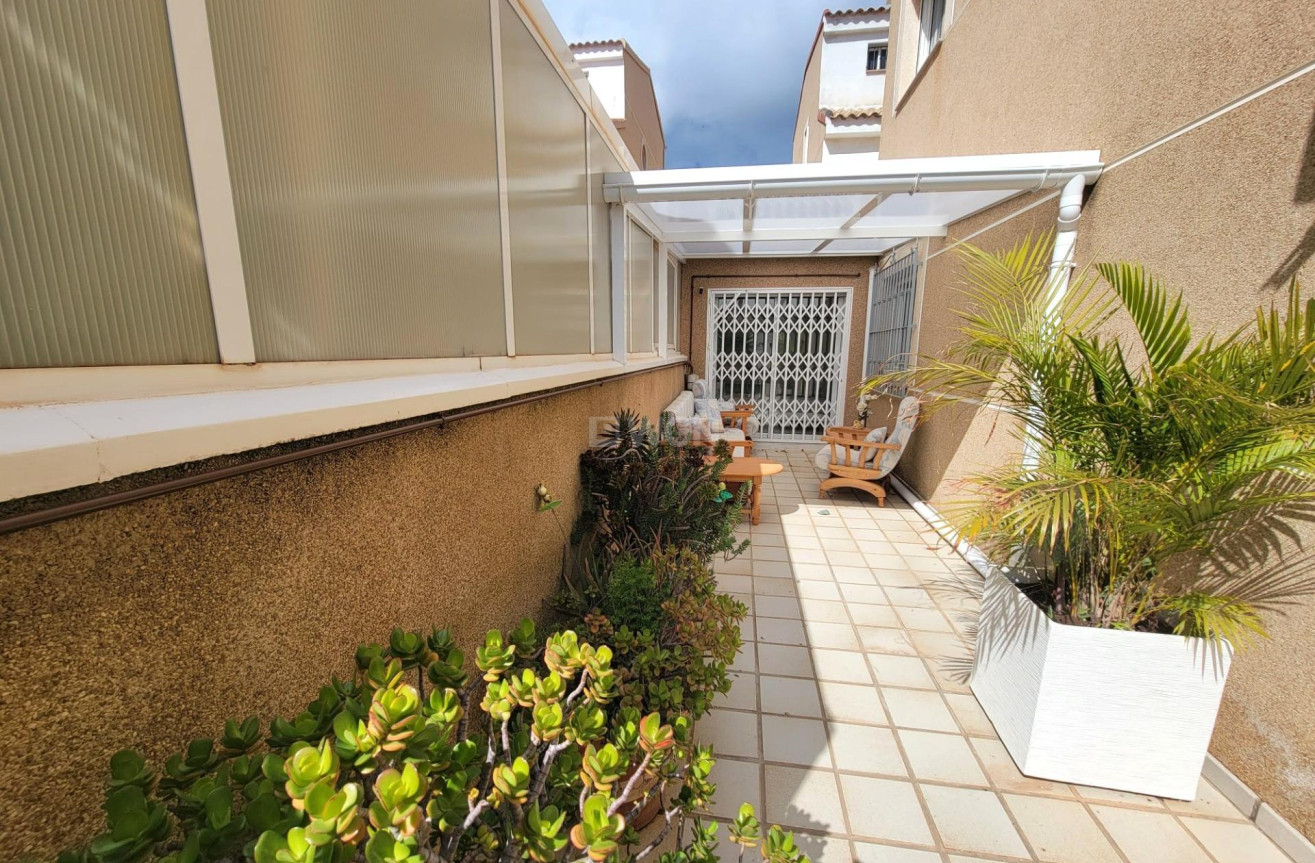 Odsprzedaż - Kamienica - Pilar de la Horadada - Torre De La Horadada