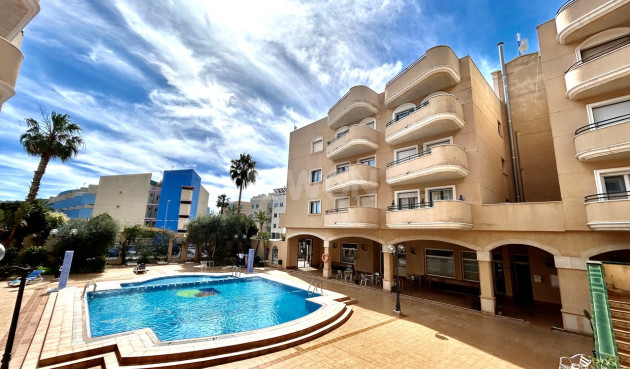 Resale - Apartment / flat - Cabo Roig - Costa Blanca