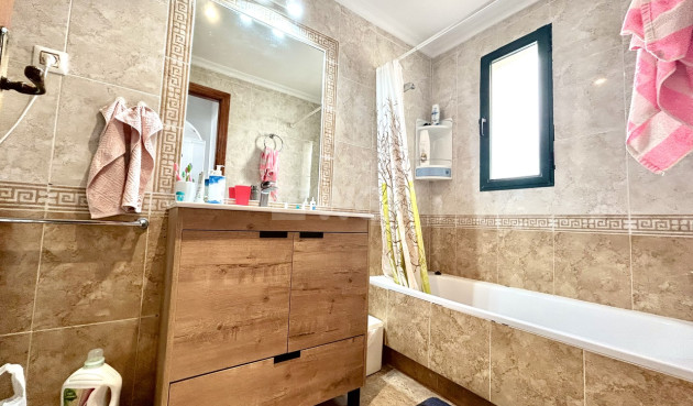 Resale - Apartment / flat - Cabo Roig - Costa Blanca