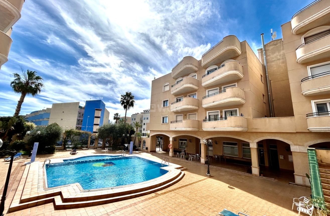 Resale - Apartment / flat - Cabo Roig - Costa Blanca
