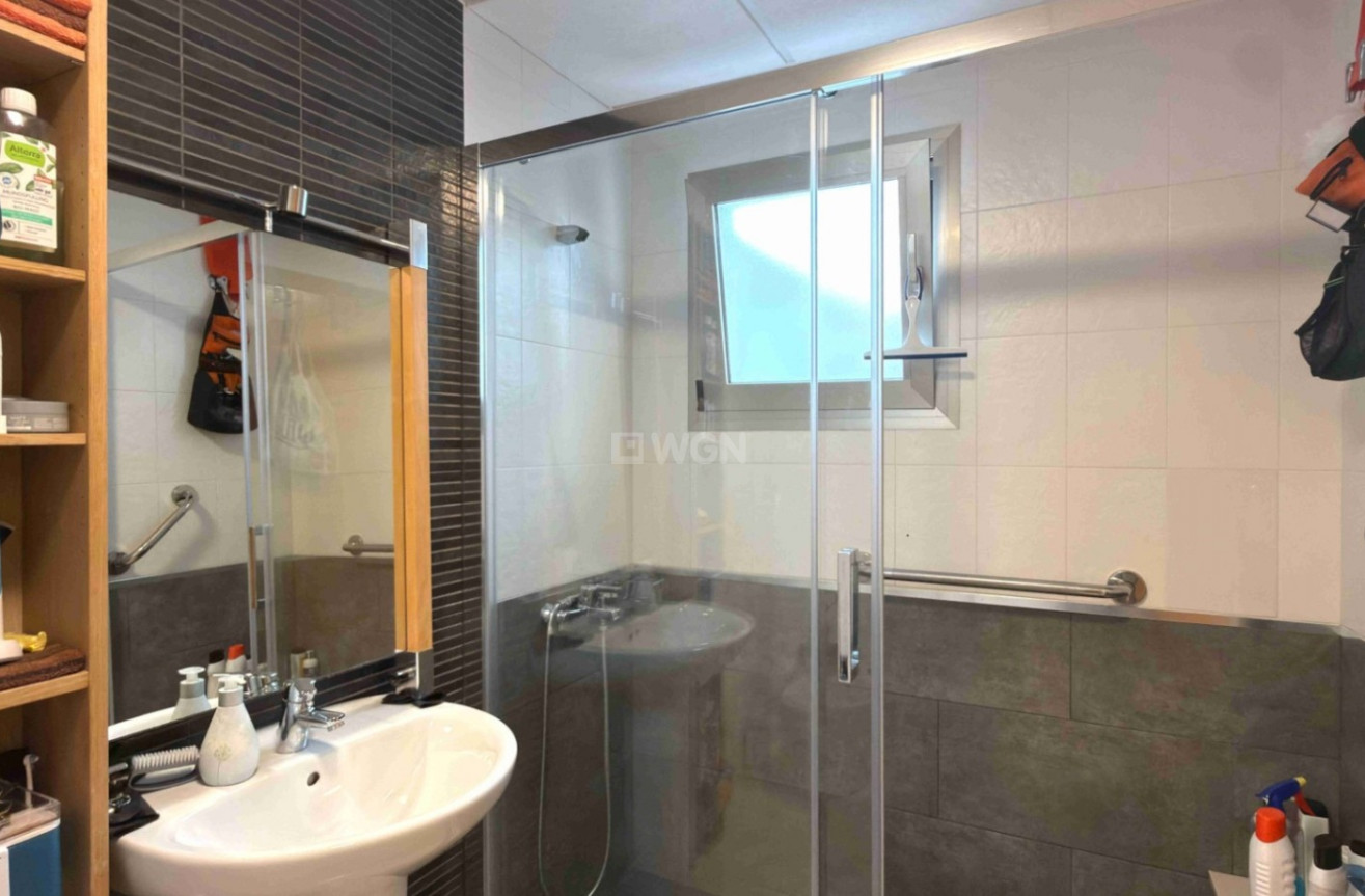 Odsprzedaż - Mieszkanie w bloku - San Miguel de Salinas - Inland